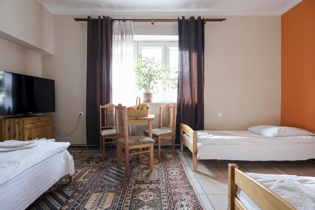 Gosciniec Exclusive Apartment Варшава Екстериор снимка