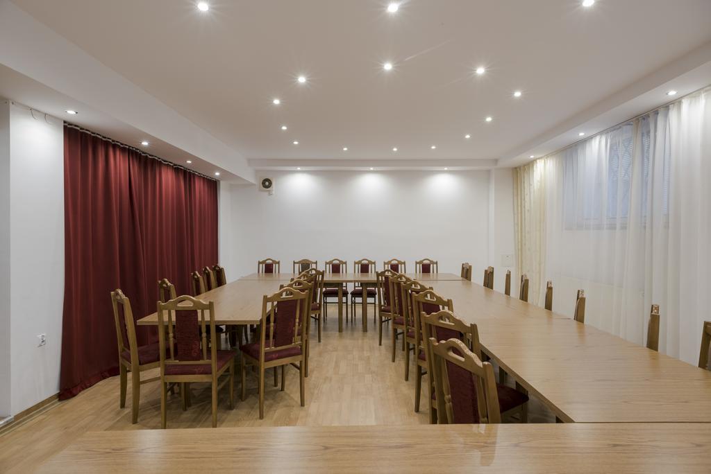 Gosciniec Exclusive Apartment Варшава Екстериор снимка