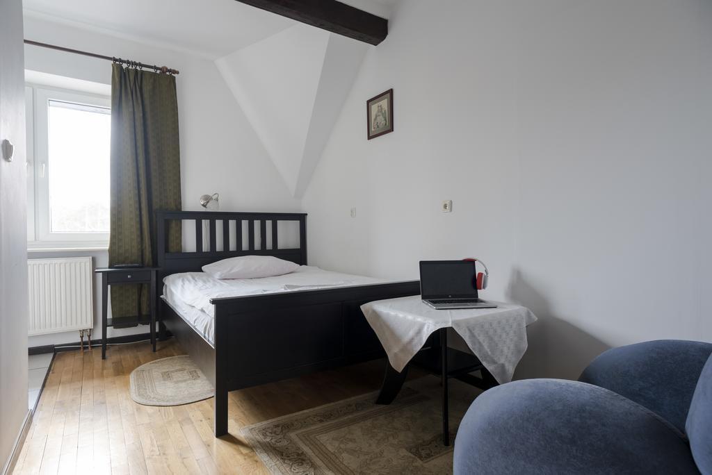Gosciniec Exclusive Apartment Варшава Екстериор снимка