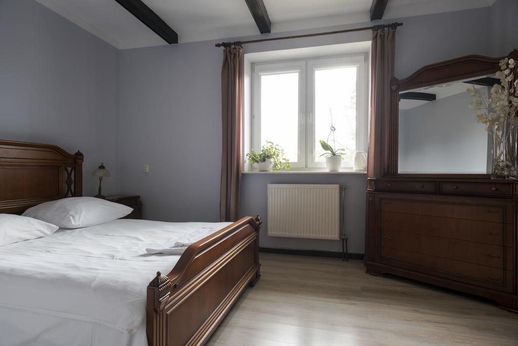 Gosciniec Exclusive Apartment Варшава Екстериор снимка