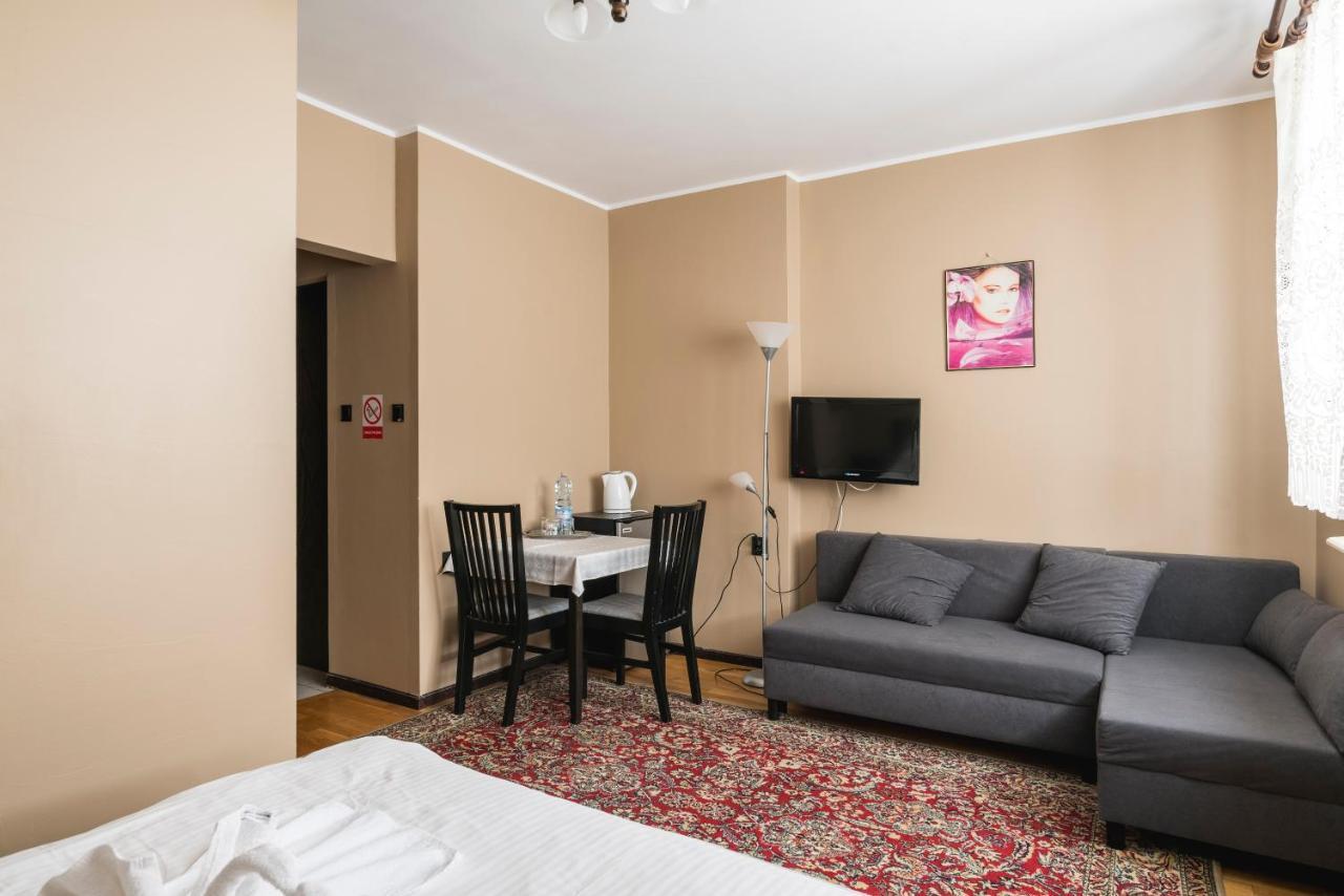 Gosciniec Exclusive Apartment Варшава Екстериор снимка